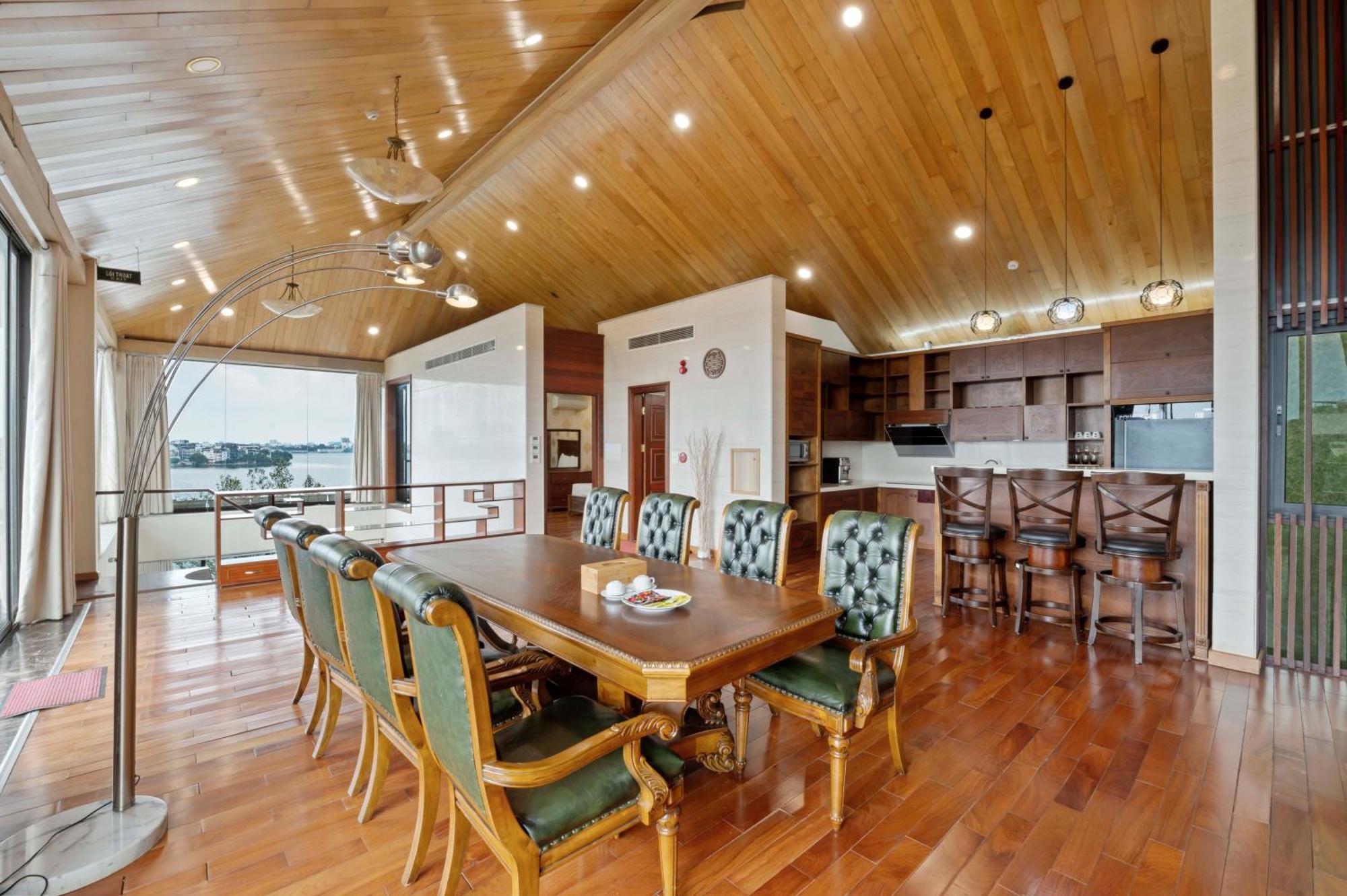 22Land Moon West Lake Hanoi Exterior photo