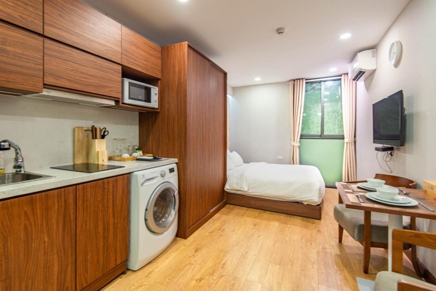 22Land Moon West Lake Hanoi Exterior photo